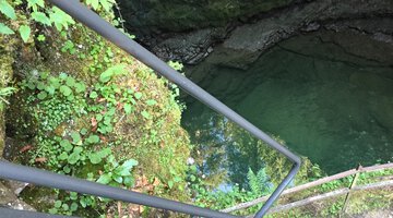 Leiter zur Naturbrücke